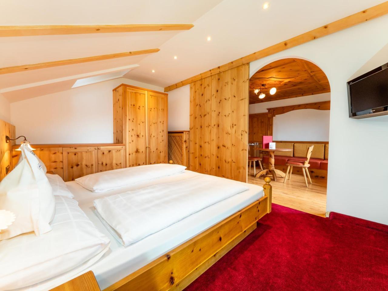 סלבה די ואל גרדנה Hotel Alaska מראה חיצוני תמונה